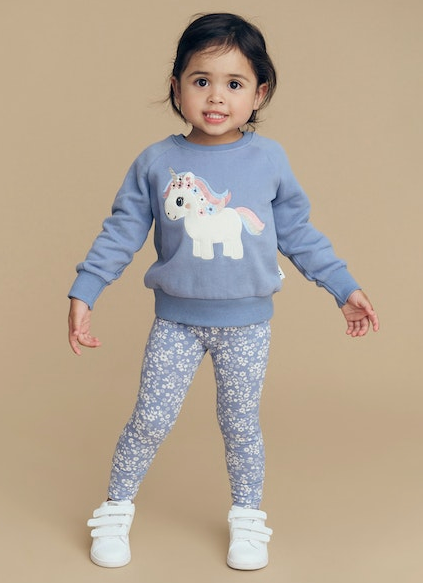 S23 UNICORN LAKE SWEATSHIRT