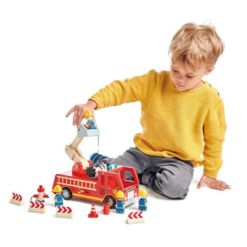 Tender Leaf Fire Engine TL8367