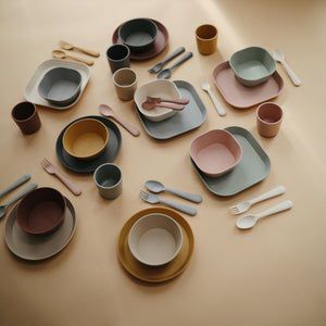 Square Dinnerware Plates, Set of 2 (Ivory)